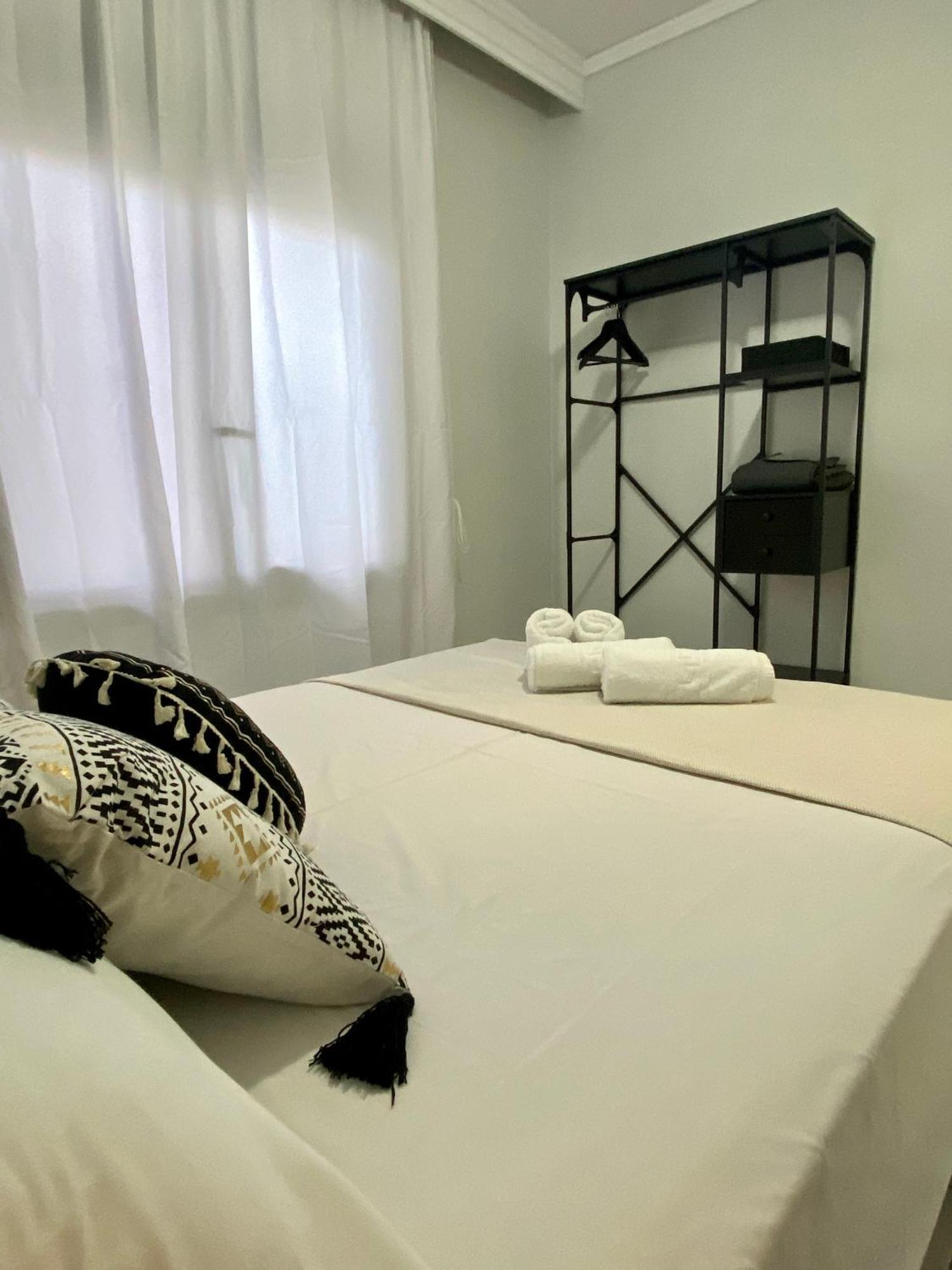 Peramore Apartment Néa Péramos エクステリア 写真