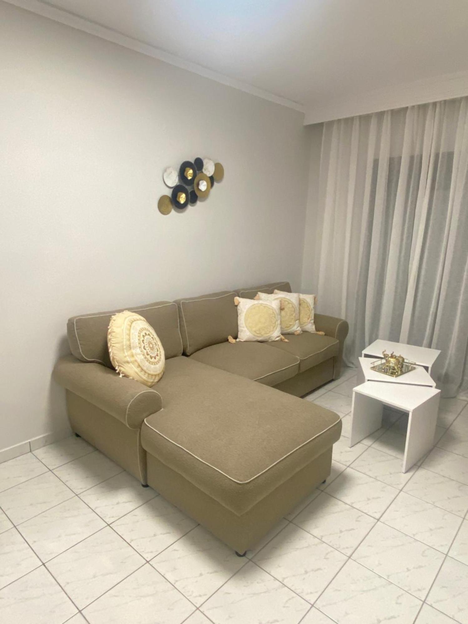 Peramore Apartment Néa Péramos エクステリア 写真
